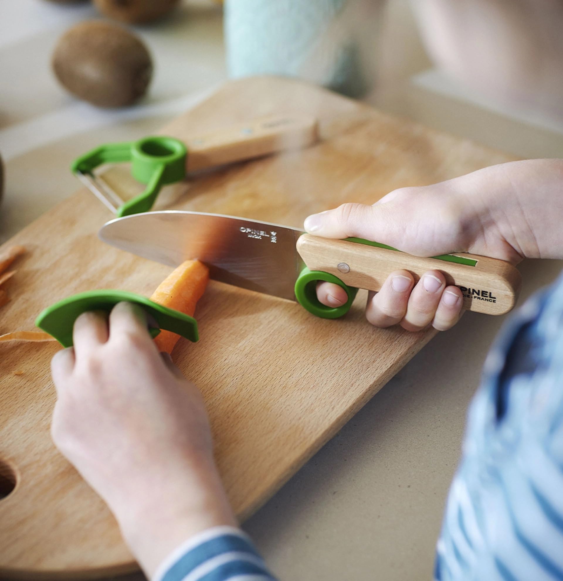 OPINEL - 【新品未使用】オピネル　キッズ　子ども用包丁　ステンレスナイフ　ピーラー付き オピネル Opinel 子供包丁 ピーラー 指ガード 3点セット シェフ